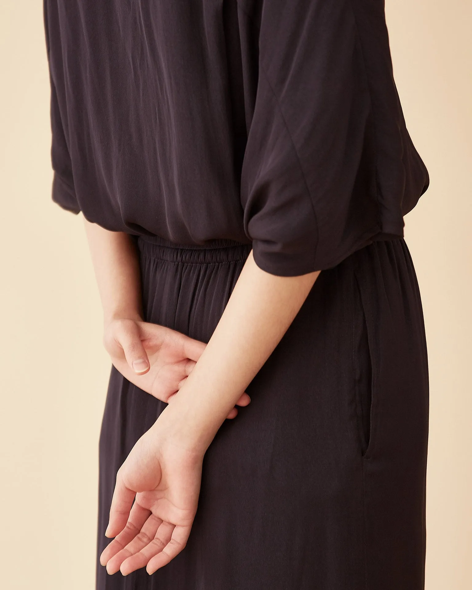 Classic Spread Collar Top / Navy