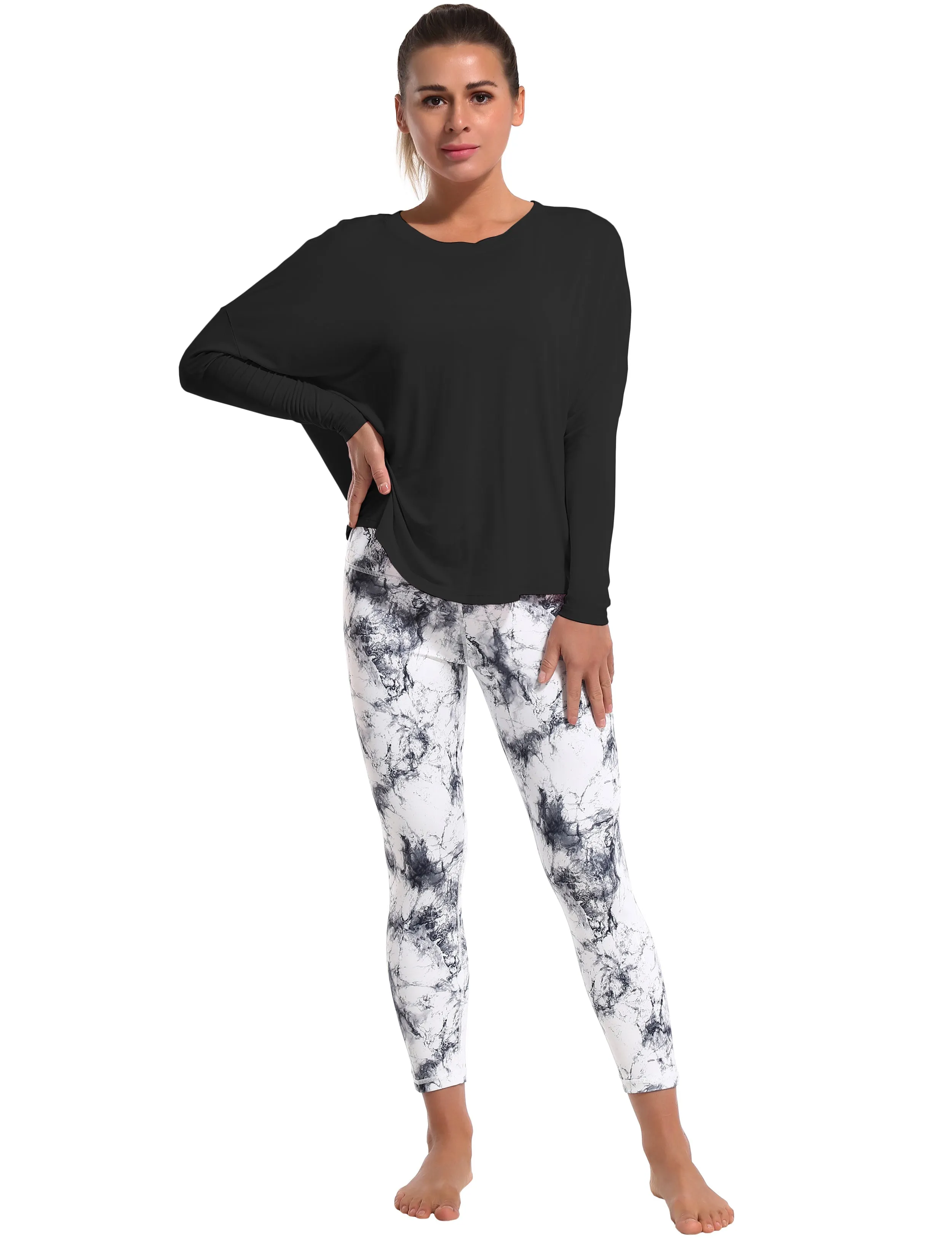 Pilates Batwing Tunic Tops black_Pilates
